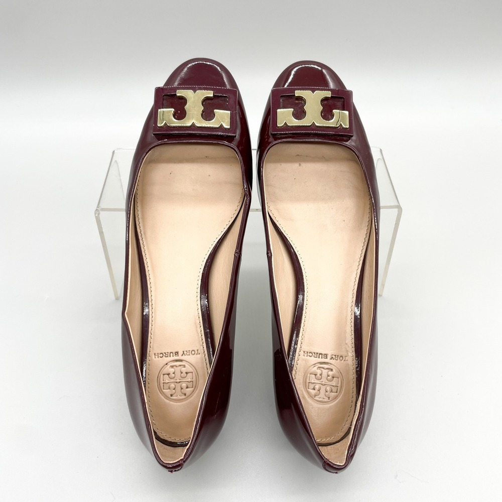 Tory Burch Gigi Pumps Womens 7M Burgundy Patent Leather Low Heel Gold Logo - Picture 7 of 12